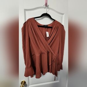 Women's maroon XXL top
